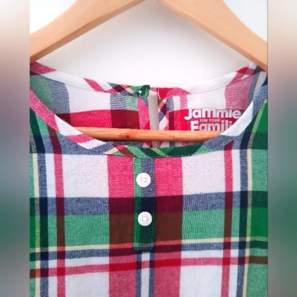 Jammies For Your Families® Christmas Kitsch Plaid Nightgown . Size L (10-12).